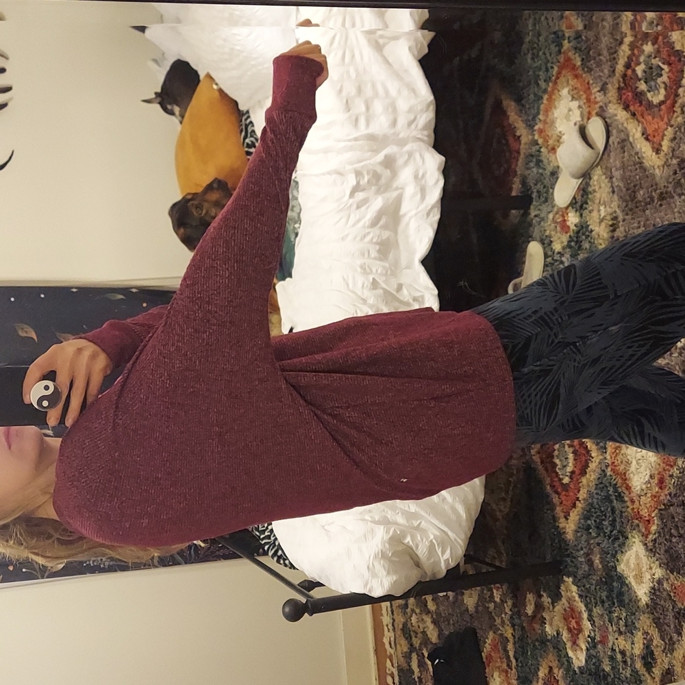 Sweater - Picture 6 of 7